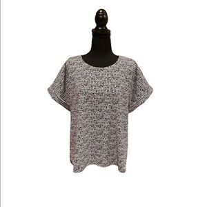 𝅺MELLODAY Black and White Top